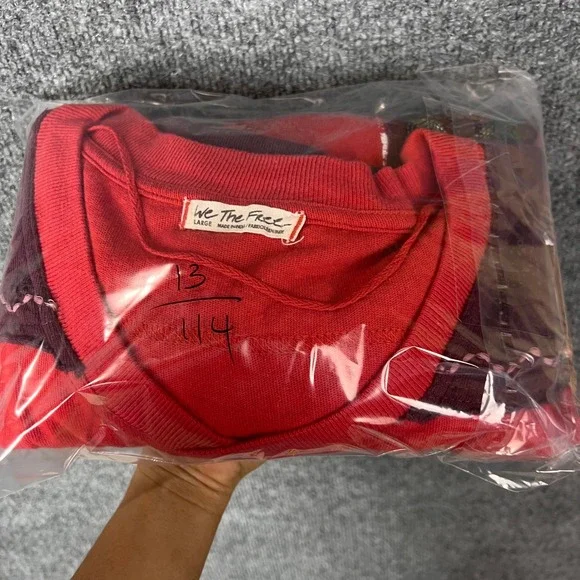 We The Free Free People Los Angeles 21 Jersey T-Shirt Red Womens Large Beaded - Picture 8 of 8